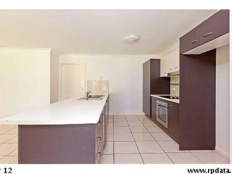 12 GREEN PLACE, Redland Bay QLD 4165