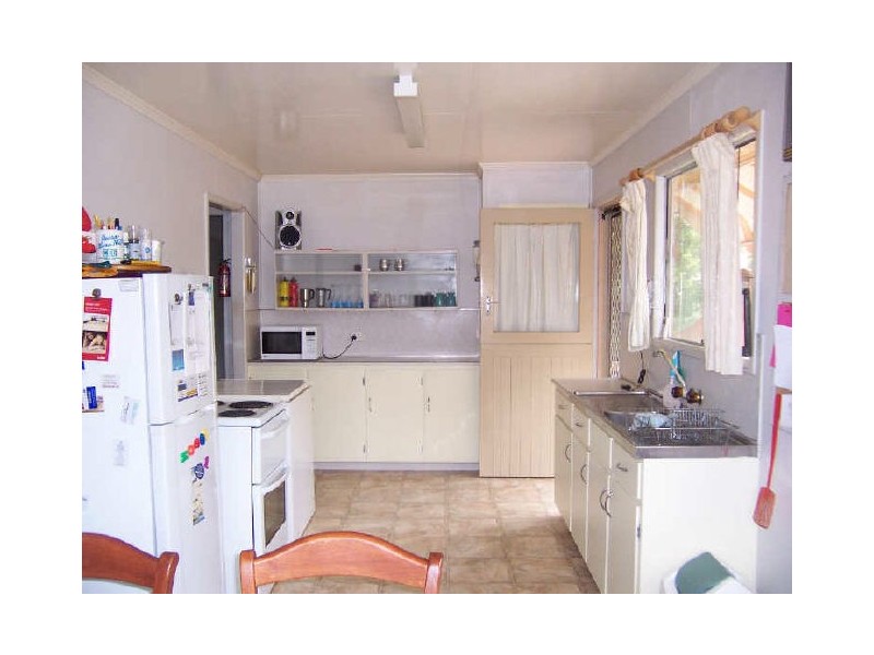 20 Shanahan Street, Redland Bay QLD 4165