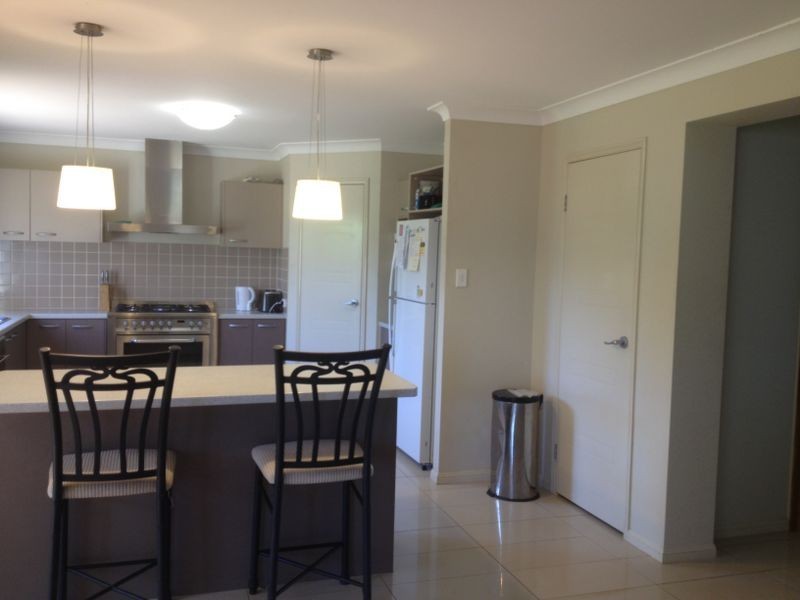 30 HUNTLY PLACE, Redland Bay QLD 4165