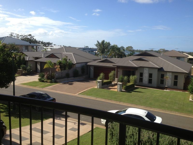 30 HUNTLY PLACE, Redland Bay QLD 4165