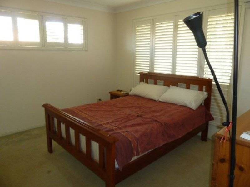 10 Glen Road, Victoria Point QLD 4165