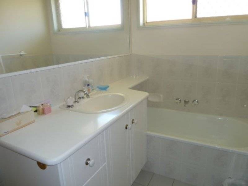 10 Glen Road, Victoria Point QLD 4165