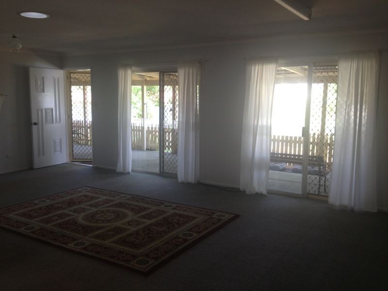 76 CANE STREET, Redland Bay QLD 4165