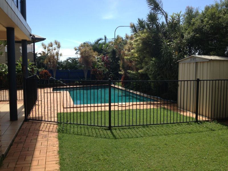 11 BRAEMAR COURT, Redland Bay QLD 4165