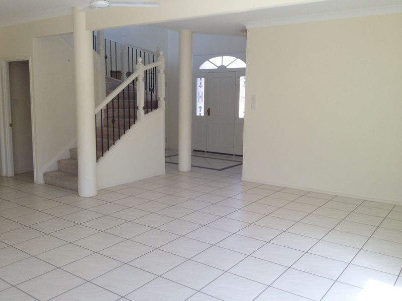 11 BRAEMAR COURT, Redland Bay QLD 4165