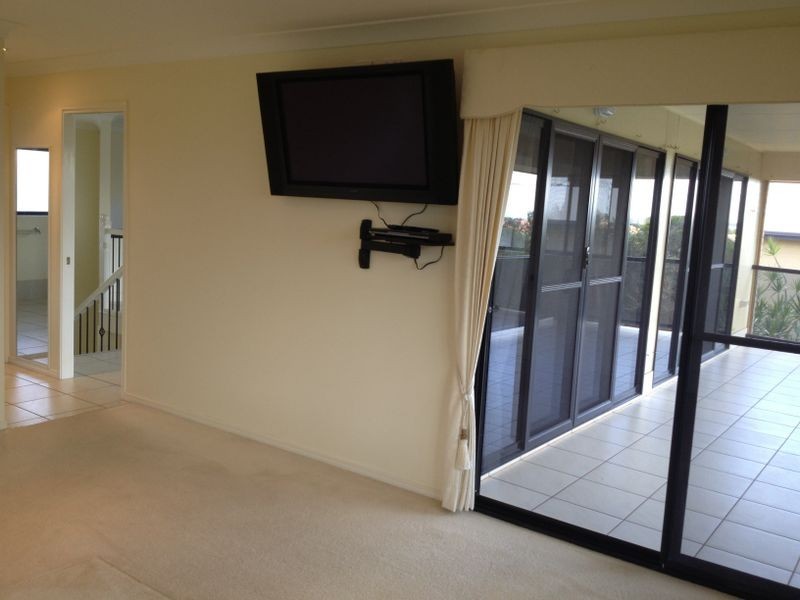 11 BRAEMAR COURT, Redland Bay QLD 4165