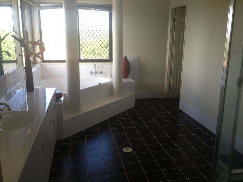 28 HAYMAN STREET, Redland Bay QLD 4165