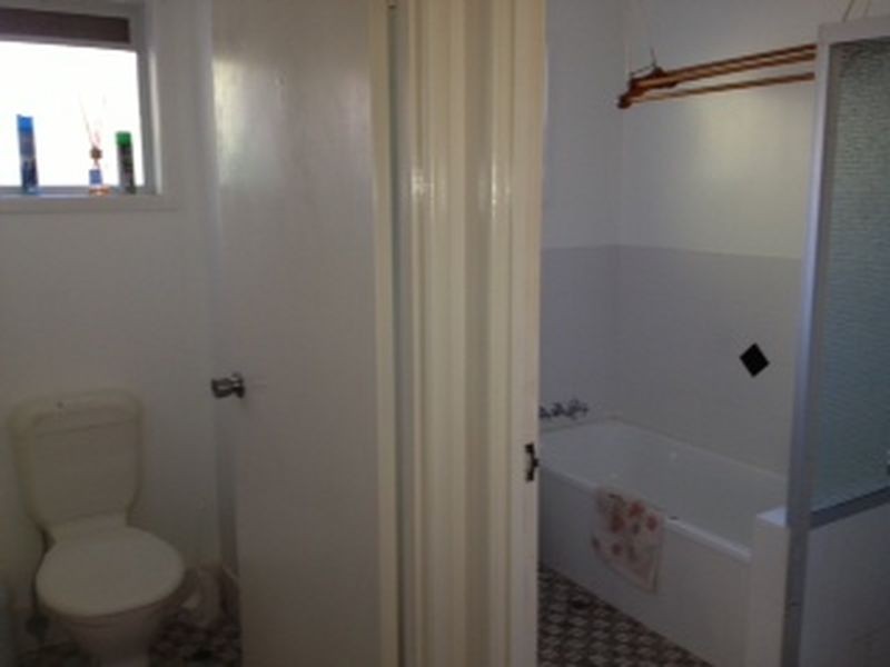 44 PEEL STREET, Redland Bay QLD 4165