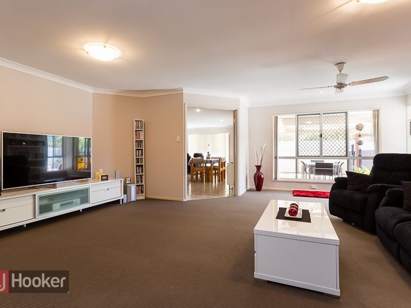 11 VIEWFIELD STREET, Redland Bay QLD 4165