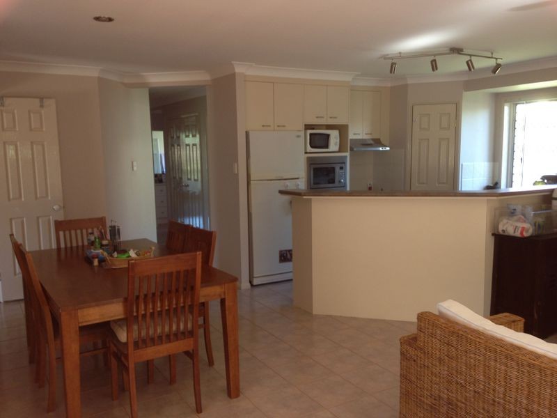 11 VIEWFIELD STREET, Redland Bay QLD 4165