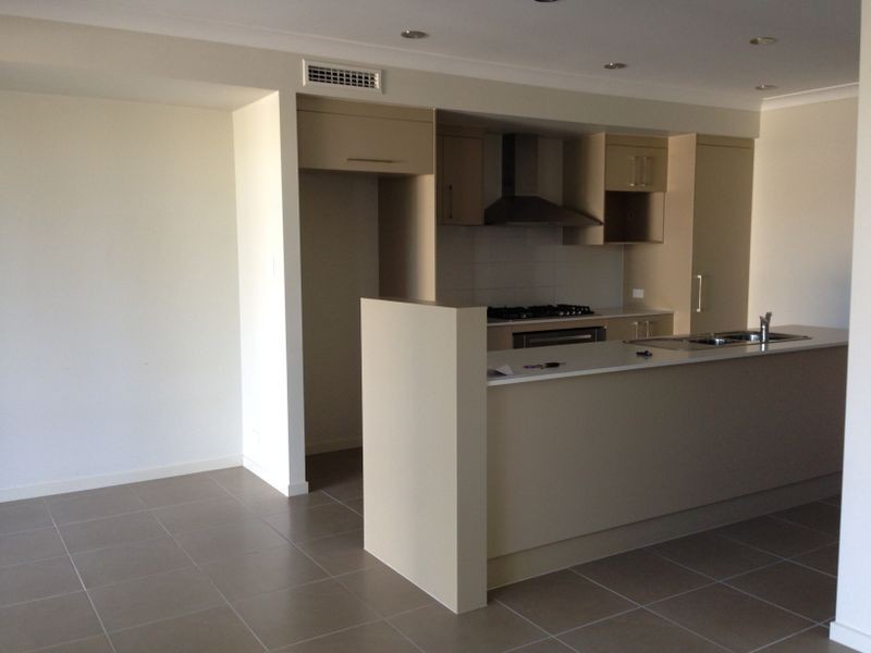 6 WORCHESTER CRESCENT, Wakerley QLD 4154