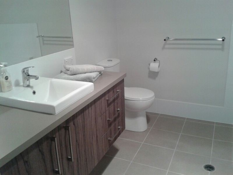 6 WORCHESTER CRESCENT, Wakerley QLD 4154