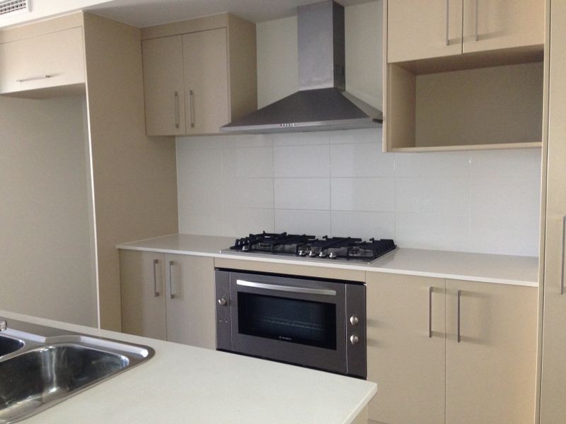 6 WORCHESTER CRESCENT, Wakerley QLD 4154