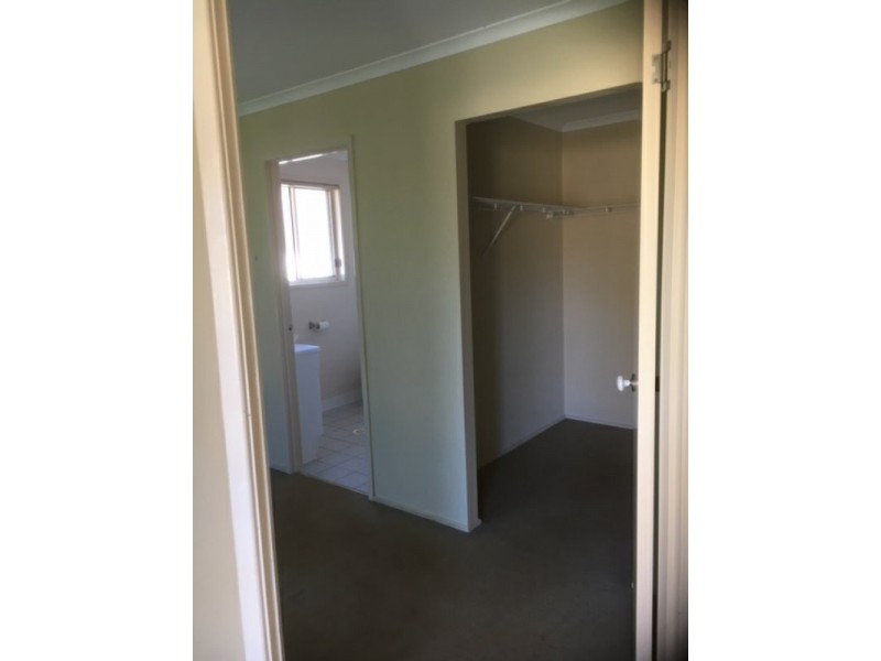 13 Lanyard Place, Redland Bay QLD 4165