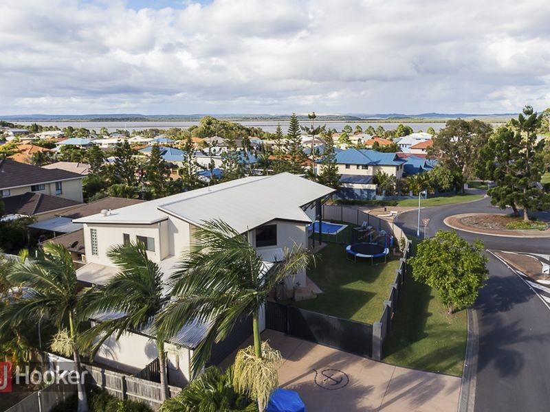 8 TORQUAY ROAD, Redland Bay QLD 4165