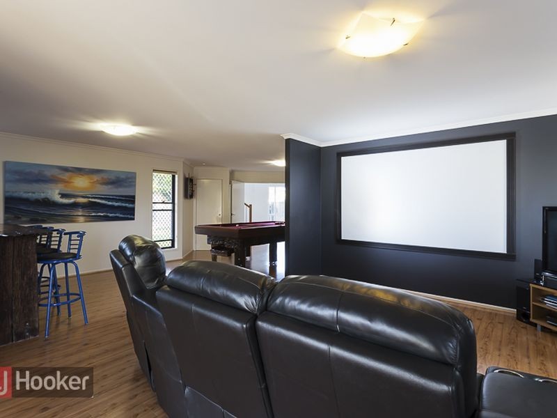 8 TORQUAY ROAD, Redland Bay QLD 4165