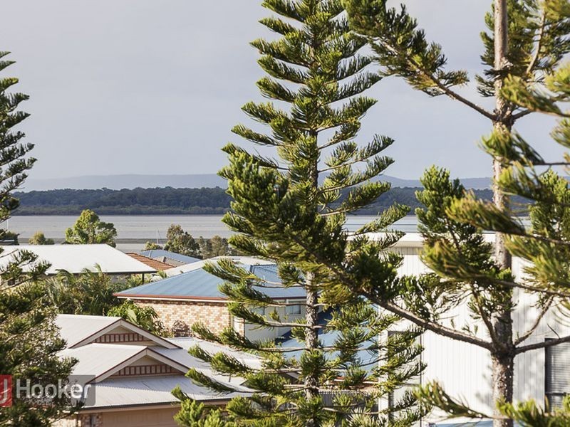 8 TORQUAY ROAD, Redland Bay QLD 4165