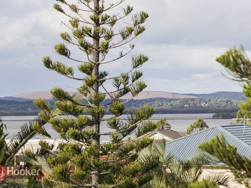 8 TORQUAY ROAD, Redland Bay QLD 4165