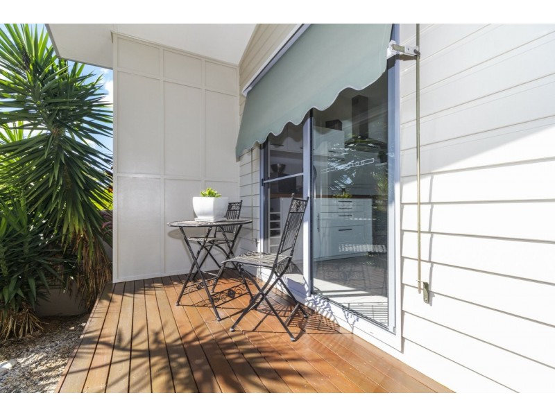 4 Dalpura Street, Macleay Island QLD 4184