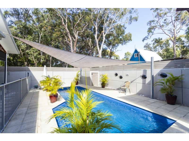 4 Dalpura Street, Macleay Island QLD 4184