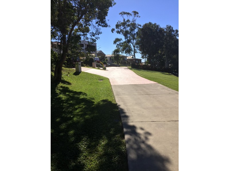 30 OAKLAND AVENUE, Redland Bay QLD 4165