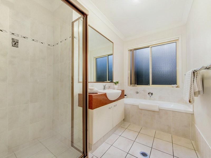 17 Bayswater Avenue, Varsity Lakes QLD 4227