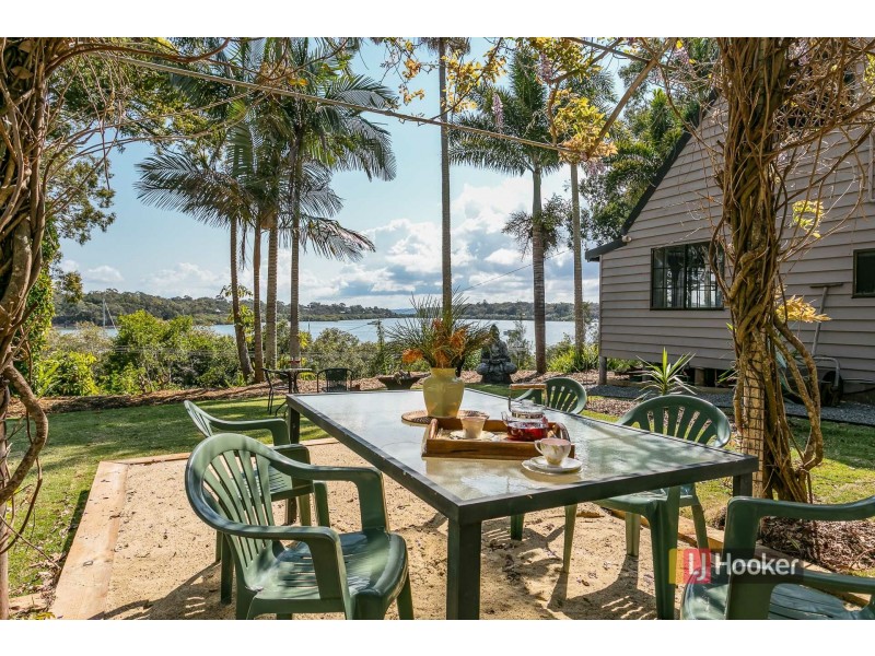 132 The Esplanade, Karragarra Island QLD 4184