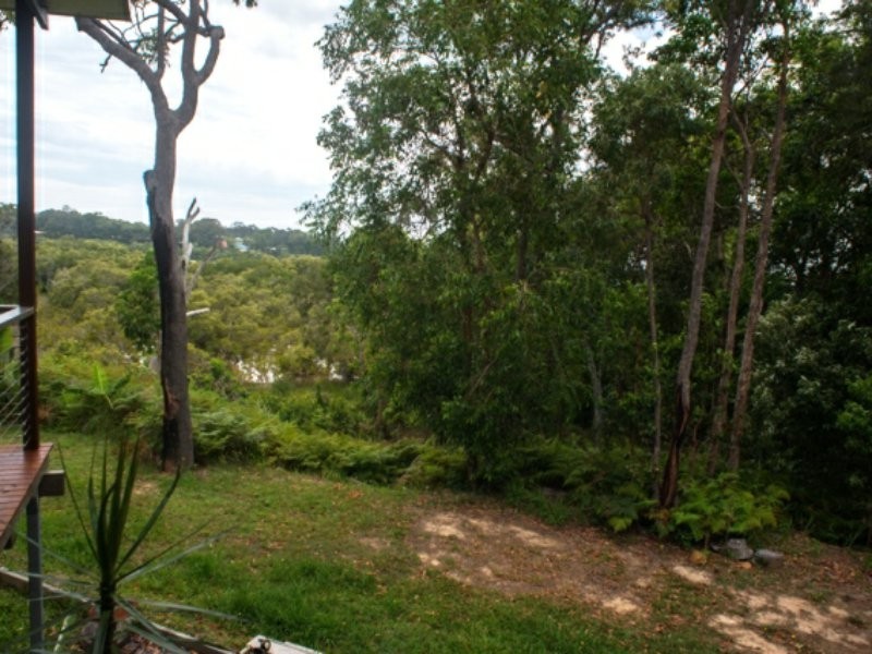 18 Cowes Street, Macleay Island QLD 4184