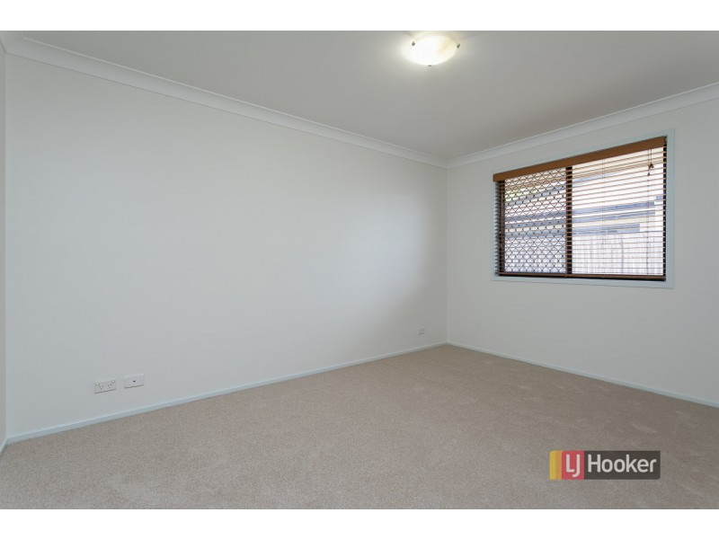 5 LANYARD PLACE, Redland Bay QLD 4165