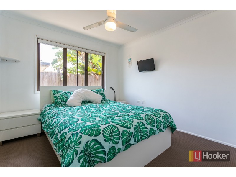 202 James Street, Redland Bay QLD 4165