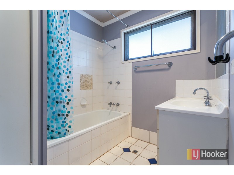 202 James Street, Redland Bay QLD 4165