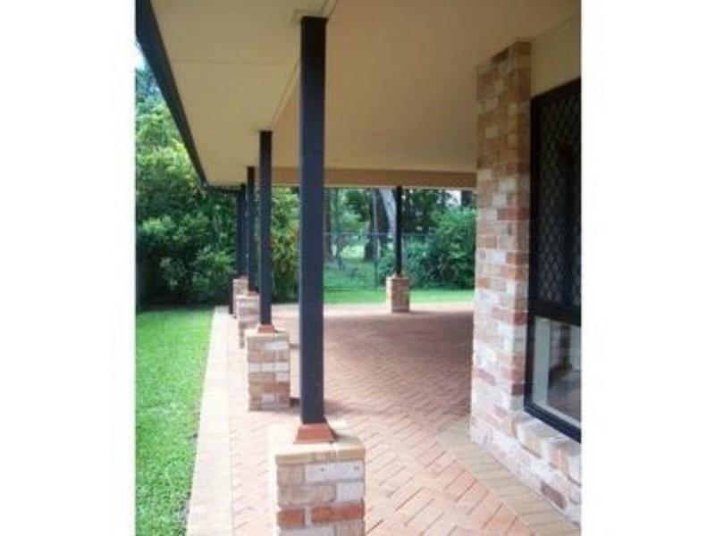 35 Pinelands Circuit, Redland Bay QLD 4165