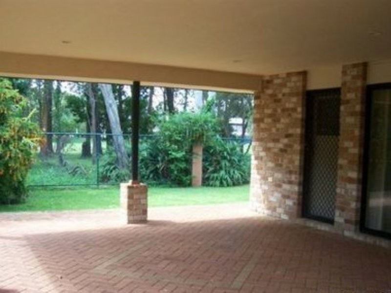 35 Pinelands Circuit, Redland Bay QLD 4165