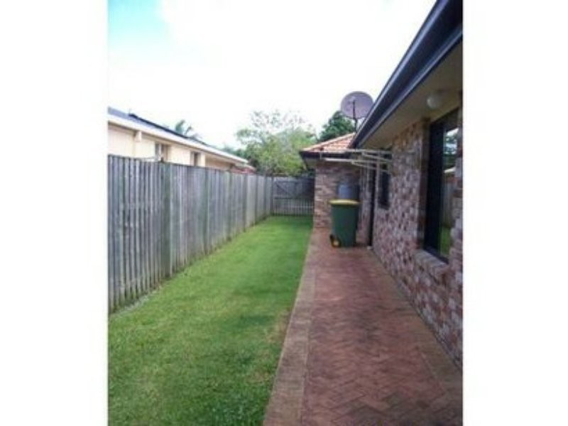 35 Pinelands Circuit, Redland Bay QLD 4165