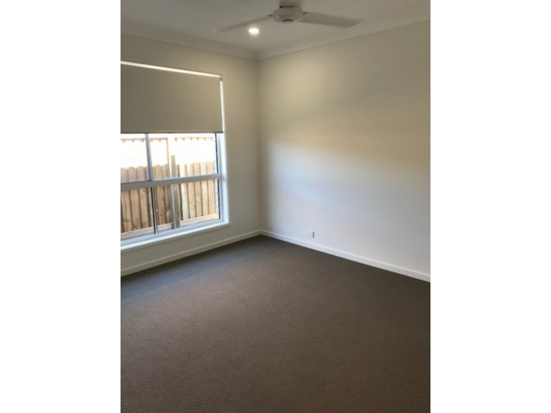 6 Swansea Circuit, Redland Bay QLD 4165