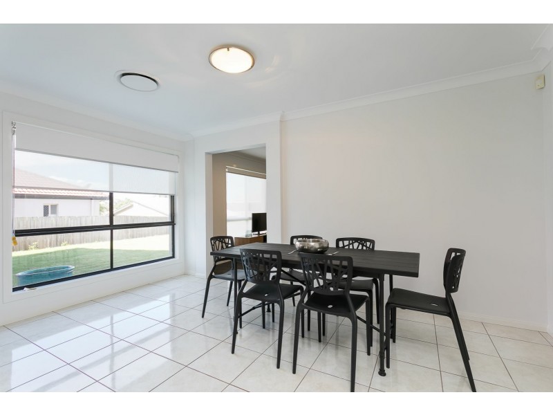 20 Cole Street, Redland Bay QLD 4165