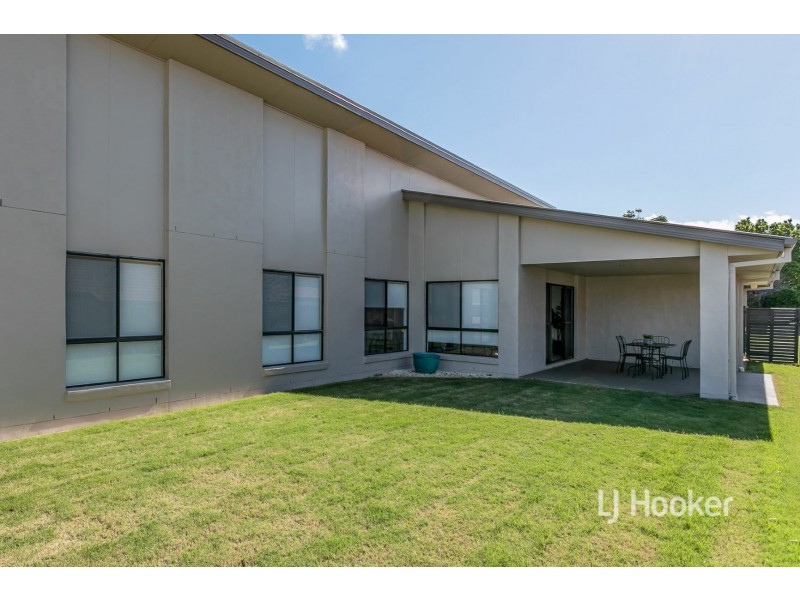 20 Cole Street, Redland Bay QLD 4165