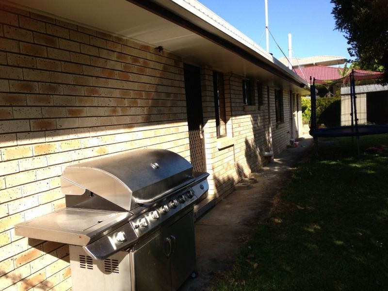 57 BEACH STREET, Cleveland QLD 4163