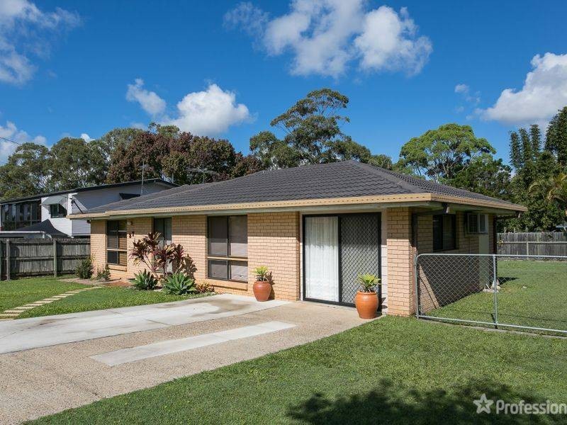27 Phillip St, Redland Bay QLD 4165