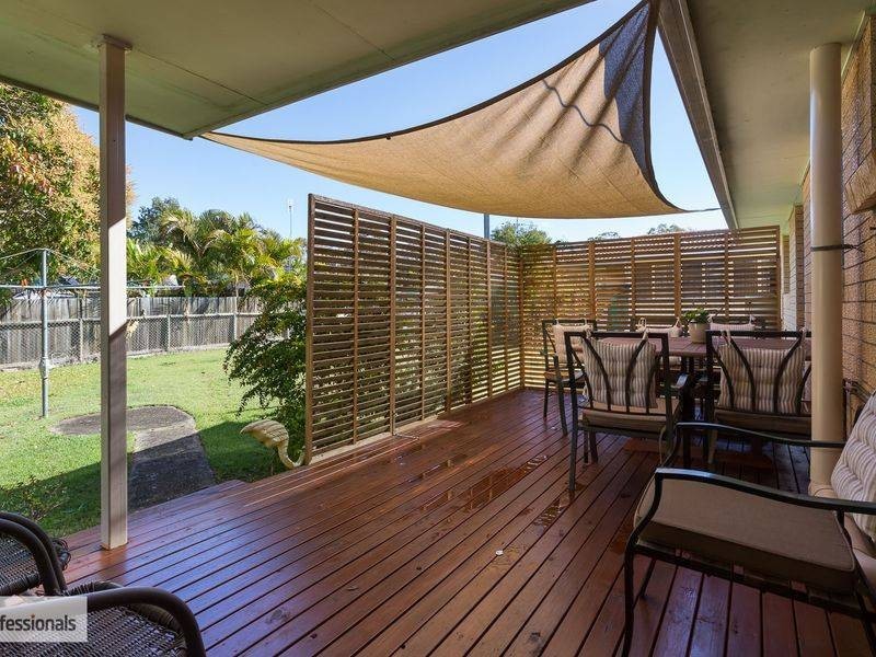 27 Phillip St, Redland Bay QLD 4165