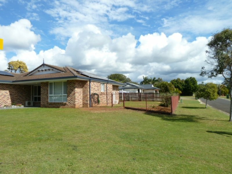 6 Pinelands Circuit, Redland Bay QLD 4165