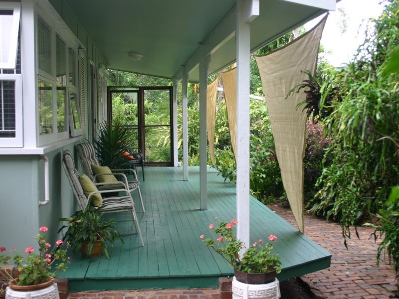 15 KILLARNEY AVENUE, Manly West QLD 4179