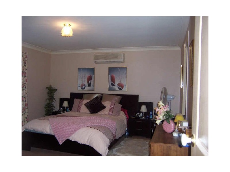 3 Gariswood Ct, Edens Landing QLD 4207