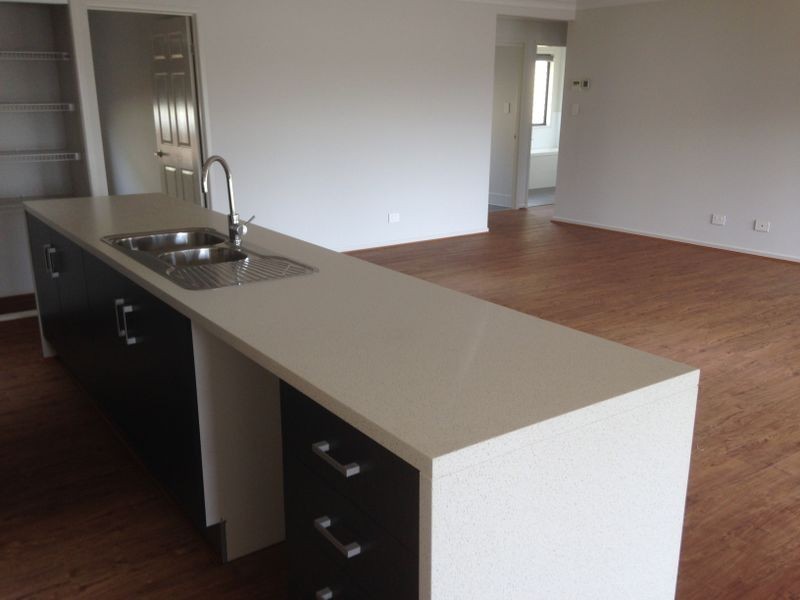 72 EMPEROR DRIVE, Redland Bay QLD 4165