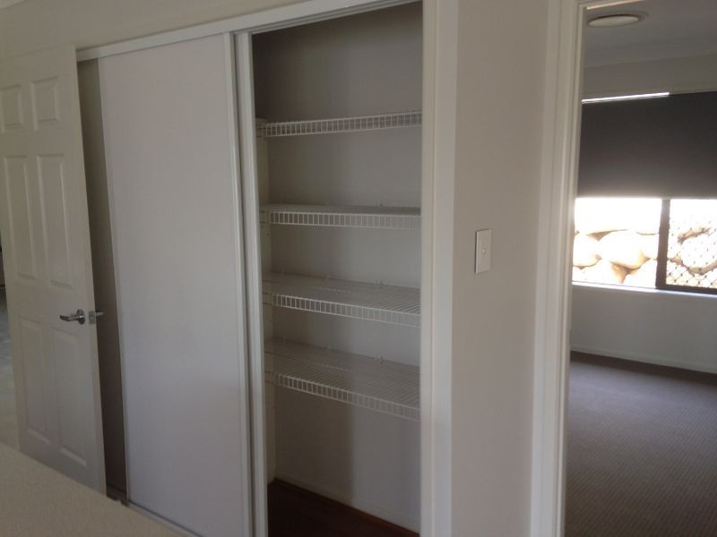 72 EMPEROR DRIVE, Redland Bay QLD 4165