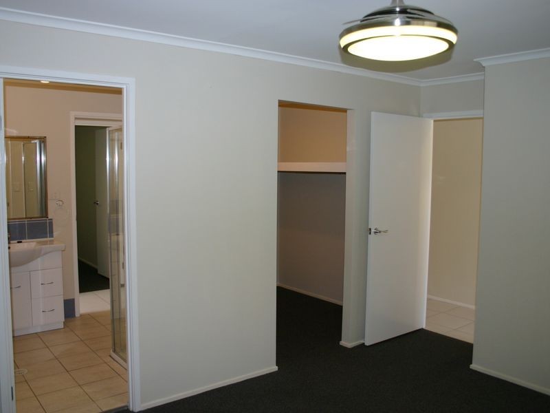 42 BROADWATER TERRACE, Redland Bay QLD 4165
