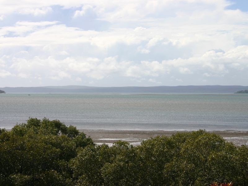 42 BROADWATER TERRACE, Redland Bay QLD 4165