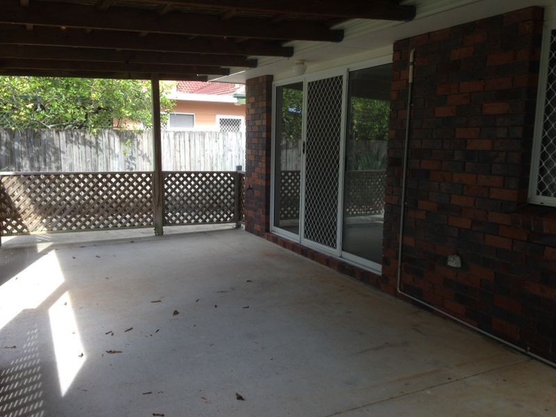 42 BROADWATER TERRACE, Redland Bay QLD 4165