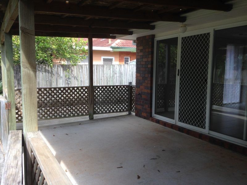 42 BROADWATER TERRACE, Redland Bay QLD 4165