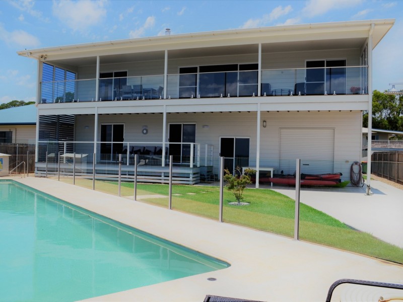 55 Bay Drive, Russell Island QLD 4184